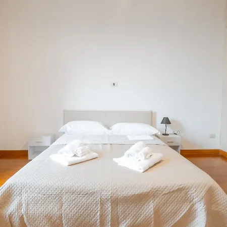 Apartment Dimora Adua *