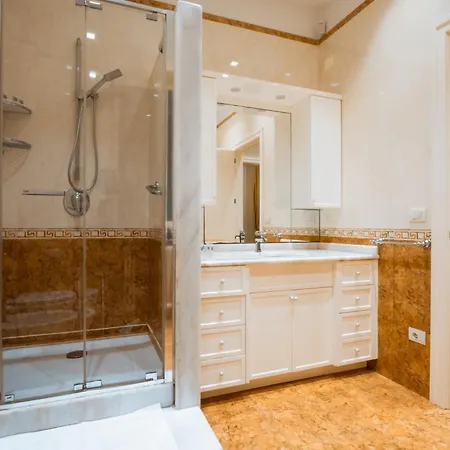 Апартаменти Dimora Adua